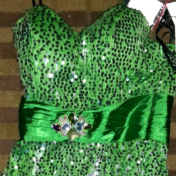 Alyce paris short dress - Picture 2 of 4